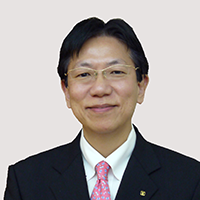 平山　信彦氏